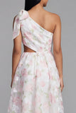 Robe fleurie blanche rose découpée en mousseline en A à une épaule avec un nœud