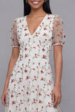 Robe midi fleur rose blanche en tulle à col en V à manches courtes