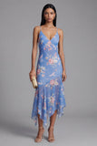 Robe midi asymétrique en chiffon fleuri à motifs de fourreau bleu