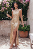 Robe invité de mariage longue dorée à sequins avec col doré et fente