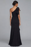 Robe longue de cérémonie noire à volants à une épaule et fente