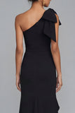 Robe longue de cérémonie noire à volants à une épaule et fente