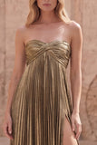 Robe de bal longue de bal dorée foncée, ligne A, froncée, sans manches