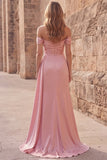 Robe de bal rose en ligne A décollée, longue robe de bal en satin froncée avec fente