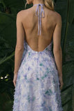 Robe formelle longue à fleurs à la ligne A à dos nu et une cape violet clair