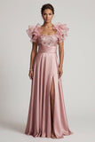 Rose poussiéreuse Une ligne à volants à sequins Longue robe de la mère de la mariée avec fente