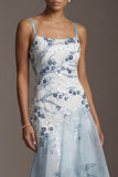 Robe de la mère de la mariée à volants en sirène bleu clair à sequins