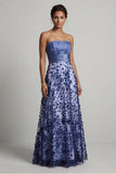 Robe Mother of the Bride Marine à fleurs bleu marine sans bustier