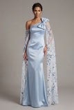 Robe de la mère de la mariée en satin bleu ciel avec un nœud