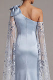 Robe de la mère de la mariée en satin bleu ciel avec un nœud