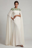 Robe de mère de la mariée à étui en chiffon ivoire à col rond et manches longues