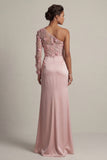 Fourreau de rose poussiéreux en satin Robe de la mère de la mariée froncée à une épaule avec fente