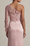 Fourreau de rose poussiéreux en satin Robe de la mère de la mariée froncée à une épaule avec fente