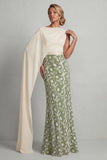 Robe verte à col rond à fourreau fleur longue de mère de la mariée avec cape latérale