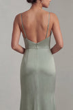Robe de la mère de la mariée en satin vert clair avec une cape détachable