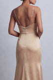 Robe de la mère de la mariée en satin sirène champagne avec cape détachable