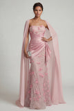 Robe sirène rose sans bretelles florale de la mère de la mariée avec cape détachable