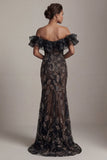 Robe de la mère de la mariée en sirène noire à sequins dénudés