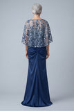 Robe de la mère de la mariée à paillettes scintillantes en marine à fleurs
