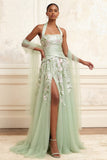 Longue robe de bal de fin d’année poussiéreuse sauge à col nu à col nu en tulle brodée à fentes