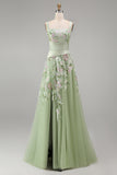 Robe de bal longue brodée en tulle sauge poussiéreuse à col carré avec fente