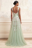 Robe de bal longue brodée en tulle sauge poussiéreuse à col carré avec fente