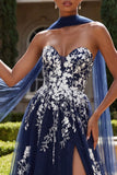 Robe de bal en tulle longue à fendre de la A Line, avec une écharpe au col