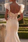 Corset sirène à blush en satin à col en V avec une longue robe de bal avec des fleurs 3D