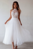Robe de fiançailles en tulle froncé découpée en dos nus blancs avec dentelle