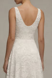 Robe de fiançailles en dentelle ivoire à col en V A Line