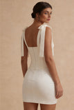 Robe de remise de diplôme courte corset bodycon en satin blanc avec nœuds
