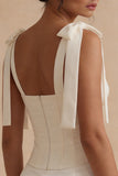 Robe de remise de diplôme courte corset bodycon en satin blanc avec nœuds