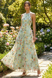 Longue robe formelle longue à la ligne fleurale fleurale A brodée à col nu
