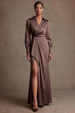 Robe pour mère de la mariée chocolat en satin col V longue fourreau