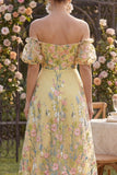 Robe fleurie brodée en tulle jaune à traînes dénudées, manches bouffantes