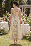 Robe midi fleurie brodée en tulle en A-Line champagne à col en V