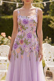 Robe midi fleurie brodée en tulle lilas à col carré brodé