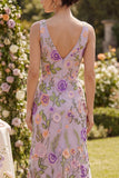 Longue robe florale brodée en tule en tule lilas avec fente