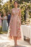 Robe midi à fleurs brodées en tulle en tulle à col en V
