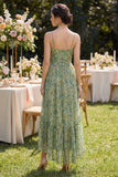 Robe fleurie haute à fleurs hautes en V verte poussiéreuse avec volants
