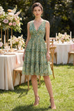 Robe midi fleurie à col en V à décolleté vert poussiéreux froncé