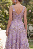 Robe midi fleurie perlée en col en V en tulle lilas ligne A
