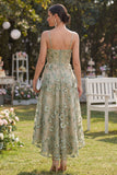 Robe midi fleurie midi en tulle vert poussiéreux en ligne A appliquée