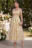 Jaune clair Une ligne froncée sur l’épaule Robe Maxi à fleurs