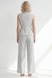 Costume féminin long à rayures blanches à rayures d’un bouton, avec ceinture