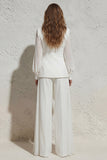 Costume féminin long à coupe large à revers blanc, froncé et ajusté slim