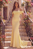 Robe de bal longue de bal jaune à épaules dénudées, corset de sirène à fronçages et perles