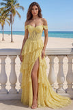Corset de bal jaune en dentelle décollée à l’épaule en ligne Longue robe de bal à étages avec fente