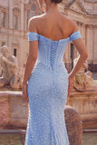 Longue robe de bal de bal bleu sirène sur les épaules décollées, corset perlé et perlée, avec une fente