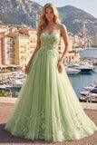 Robe de bal longue à bretelles fines verte à bretelles fines avec des appliques